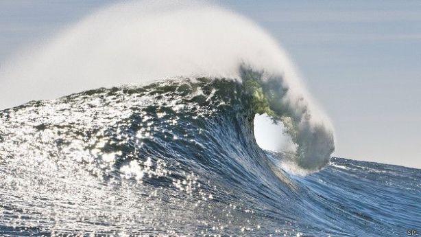 Los científicos prevén que las olas del tsunami alcancen varios metros de altura.